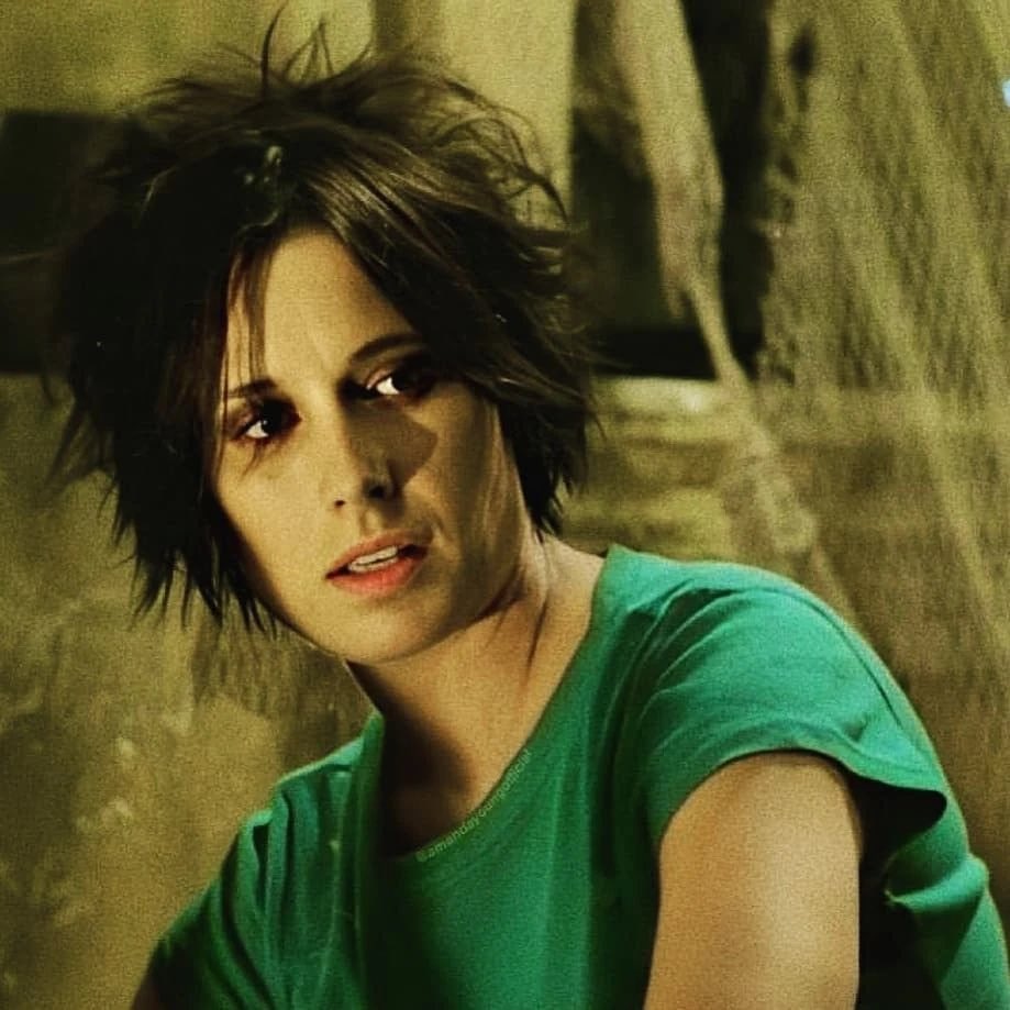 PRENT1SS's tweet image. they’re actually all alive and live in one of john’s abandoned buildings playing board games together