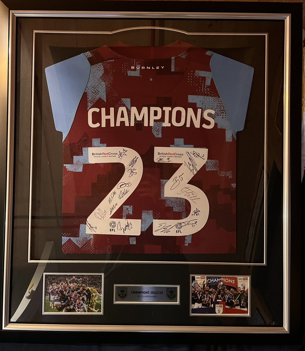 Manchester Clarets tweet media