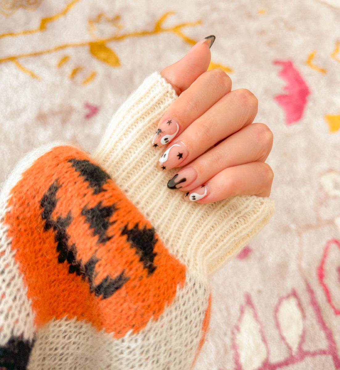 new nails 👻🎃