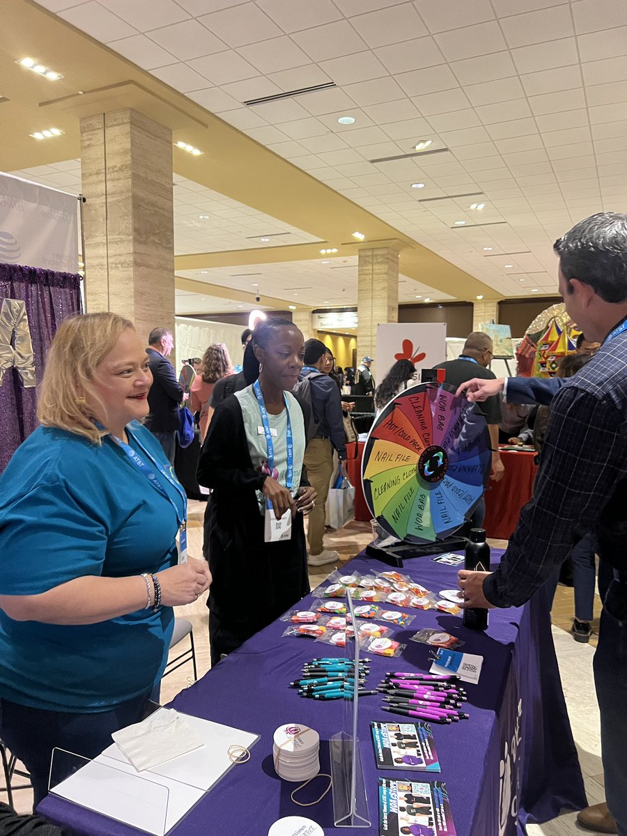 WomenOfATT tweet media