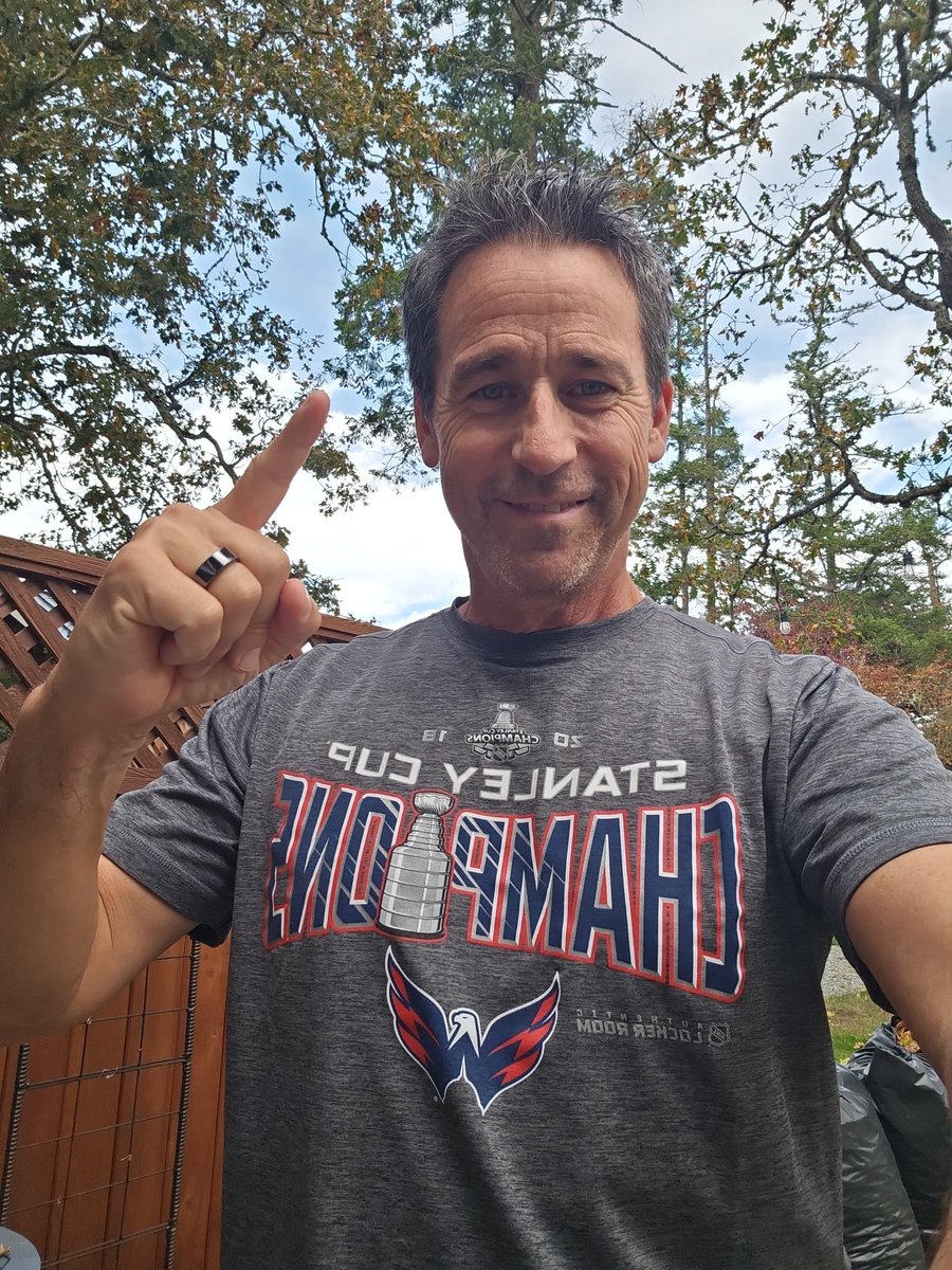r_benedict11's tweet photo. @TedLeonsis @Capitals @CapitalOneArena Ready from Victoria BC!!! Let's go!!! https://t.co/BzVjJtHcnW