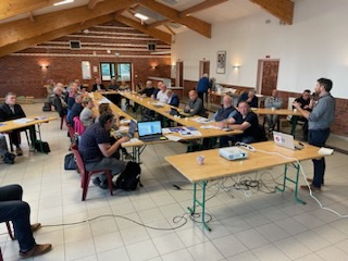 Réunion ce jeudi à Doignies organisée par M le maire et @paysducambraisis pour échanger sur #autoconsommation #collective. Journée riche en partage ou <a href="/enedis/">Enedis</a> confirme sa présence et son accompagnement auprès des collectivités. #servicePublic @enedis_npdc #TransitionEcologique