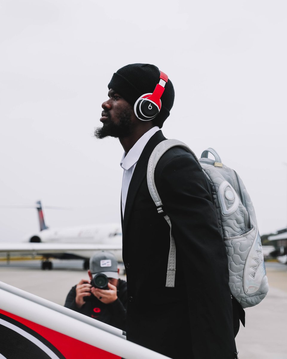 GeorgiaFootball's tweet photo. Wheels up 🛫

#GoDawgs https://t.co/ngosMweDCl