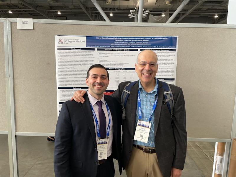 So exciting to see Mario Jaramillo (chief resident!) present his work on C diff rates in OPAT patients at IDweek @IDWeekmtg @IDSAInfo @TirdadZangeneh @TxID_Edu @DAlexPerry @UAZMedTucson @UAZMedicineEdu @UAZHealth Congratulations!! 🎉🎉🎉