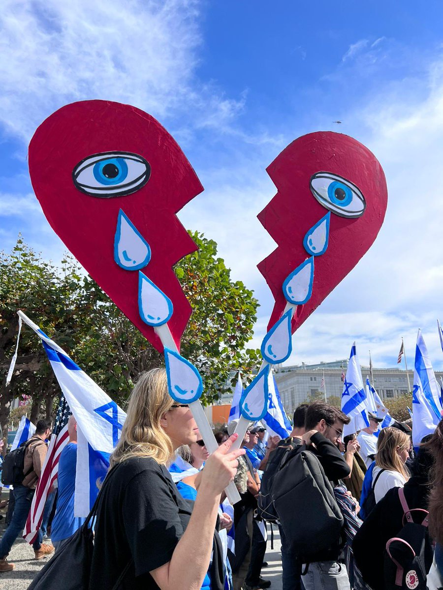 IsraelinSF's tweet photo. Today’s Bring Them Home rally in San Francisco Civic Center. It was a beautiful show of support in the face of brutal terrorism. We are praying for every individual taken hostage and for their families and friends awaiting news. #StandwithIsrael https://t.co/ec6HLt3g1A