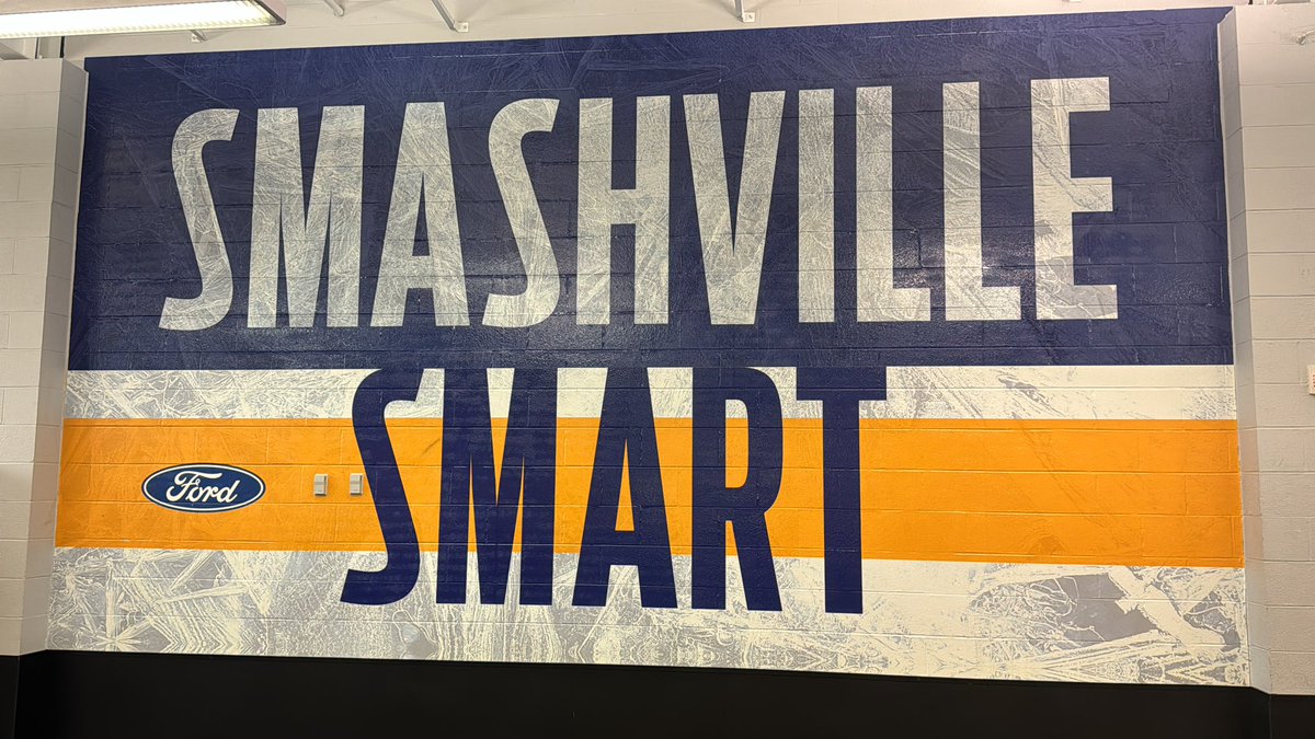 PuckinHostile's tweet photo. This is an oxymoron #Trashville #PERDS #Preds https://t.co/e9Rzw8VjAf