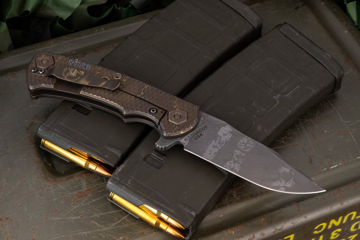 To kick off the weekend we are going to giveaway this BPU Project X! Like/Repost to be entered. The winner must also be following us. We will pull the winner Monday at noon! Good luck! 

#hindererknives #rickhinderer #hindererprojectx