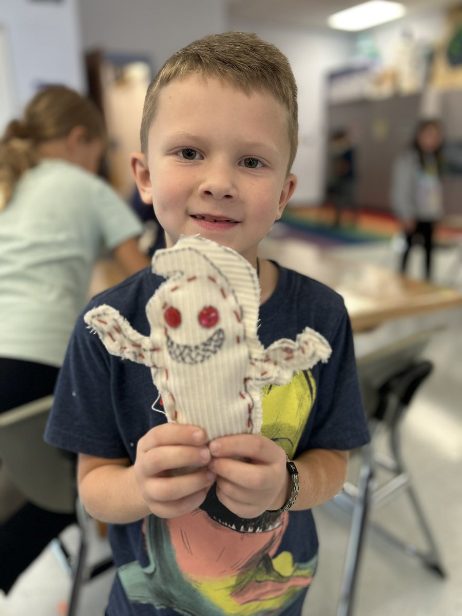 CPS Art Class tweet media