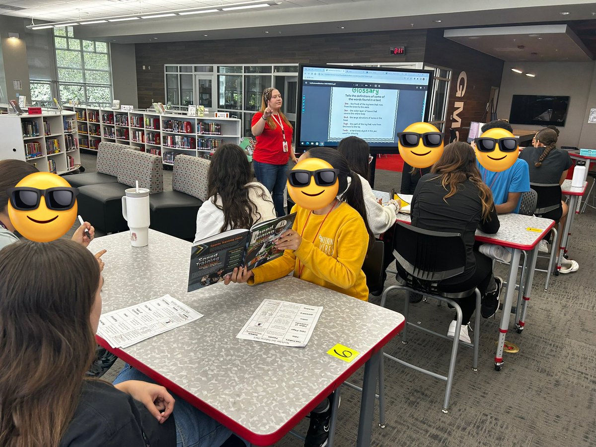 Popped into <a href="/GrapevineMiddle/">Grapevine Middle</a> today to see some hands on learning about text features in 7th grade ELA.