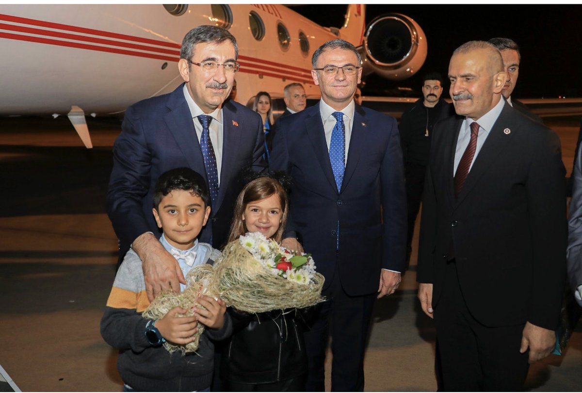 Burhan Kayatürk tweet media