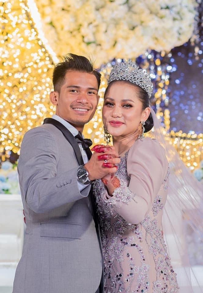 Tak kan kut.. suami kak lina pandai ke nyanyi??? Xpnah dgar pun.. rasa 'K' untuk kudsia Kahar kut