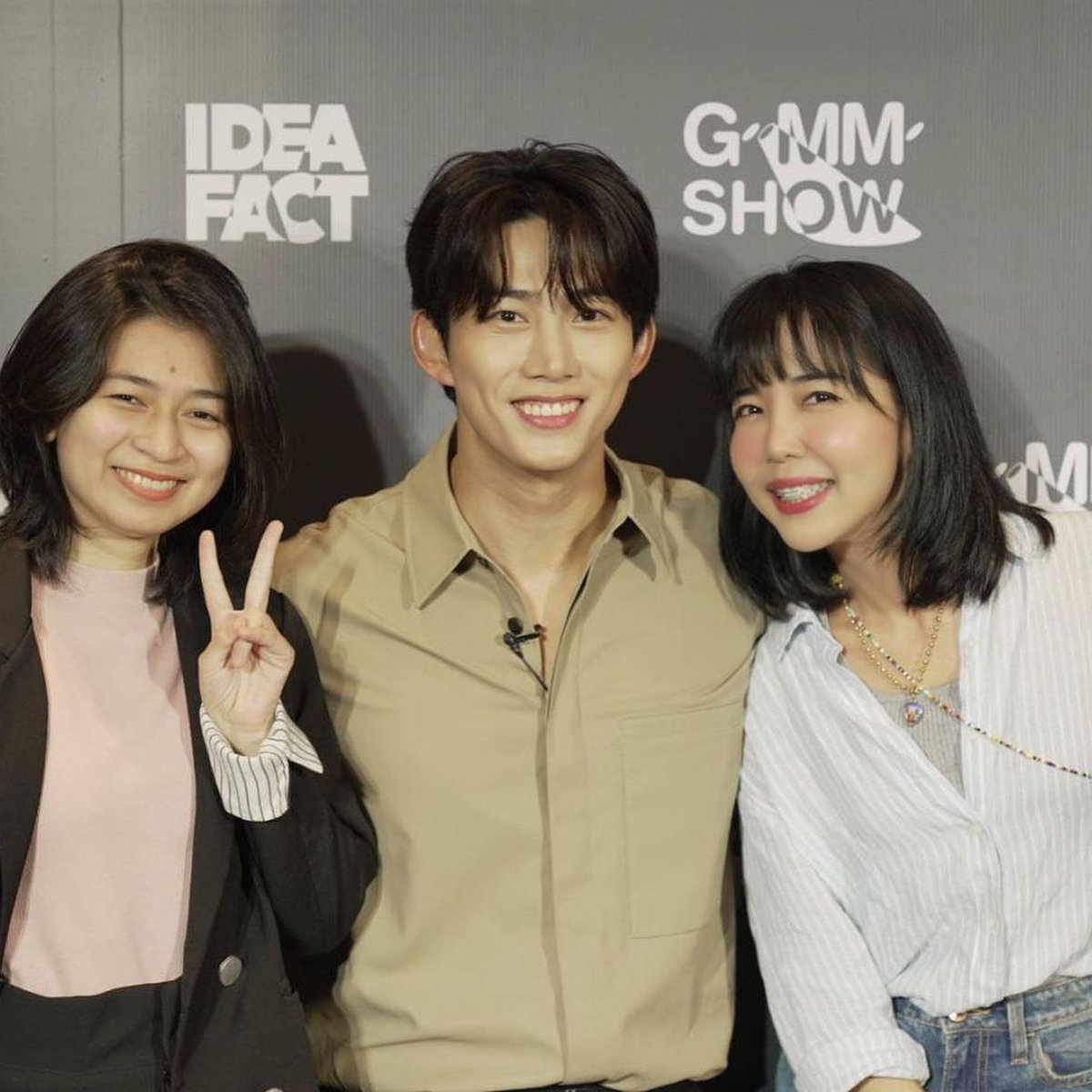Team_Taec's tweet photo. 【jeera_auai IG】
#WorkDump ผู้หญิงที่ออกจากบ้านในวันหยุด (นักขัตฤกษ์) คือผู้หญิงที่มีนัดกับผู้ชายเกาหลีค่ะ แทคยอน 2PM ผ่านมา 15 ปี เพิ่งได้เจอกัน
คิวยังว่างค่ะจ้างได้ ชอบทำงาน #งานเกาหลีไว้ใจพี่
#TaecyeoninBKK #SpecialTYinBKK #Taecyeon
#TAECYEON #テギョン #택연 #2PM #51k https://t.co/9BUtHVLJfh