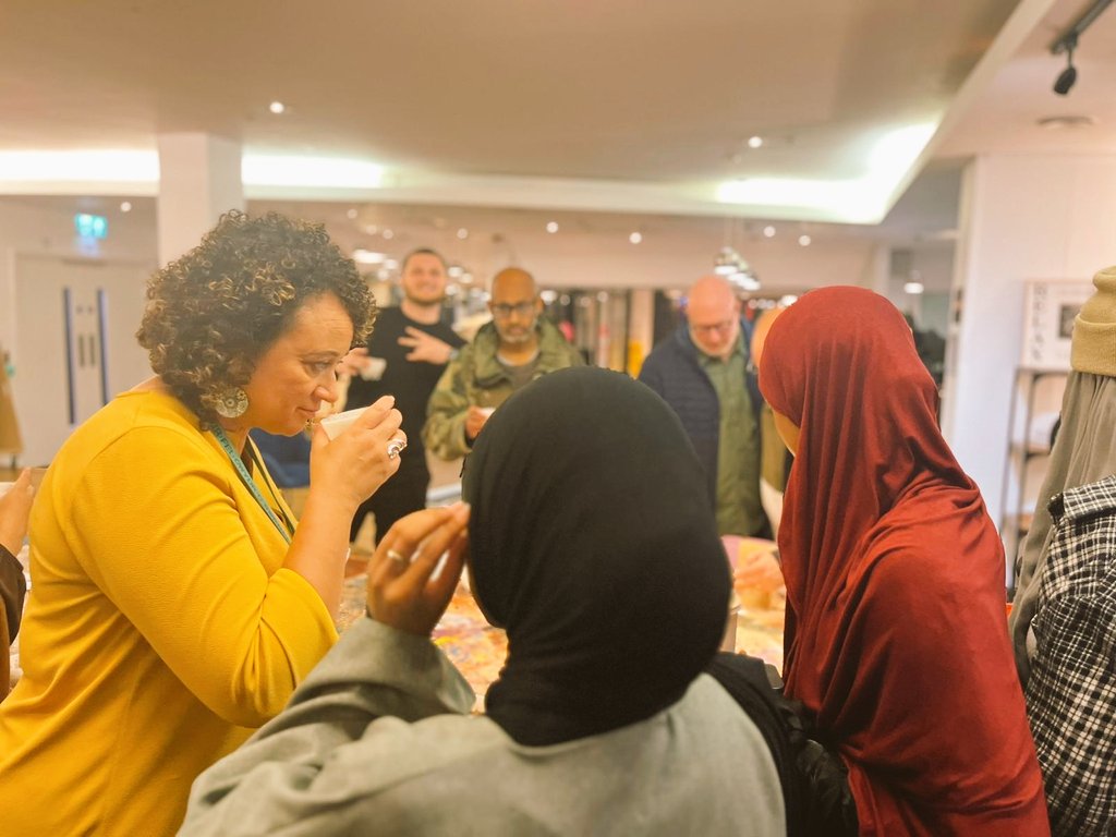bossandbrew's tweet photo. Last nights East African cupping with @hopeespresso and Omwani Coffee co 💕☕️
Love how coffee brings people together 🫶 #allwelcome
Tasting coffees from Kenya 🇰🇪 Burundi 🇧🇮 Rwanda 🇷🇼 & Uganda 🇺🇬 (Uganda was my fave!)
Stay tuned for the next one!!
#coffeeevents #community https://t.co/W24OlItZsu