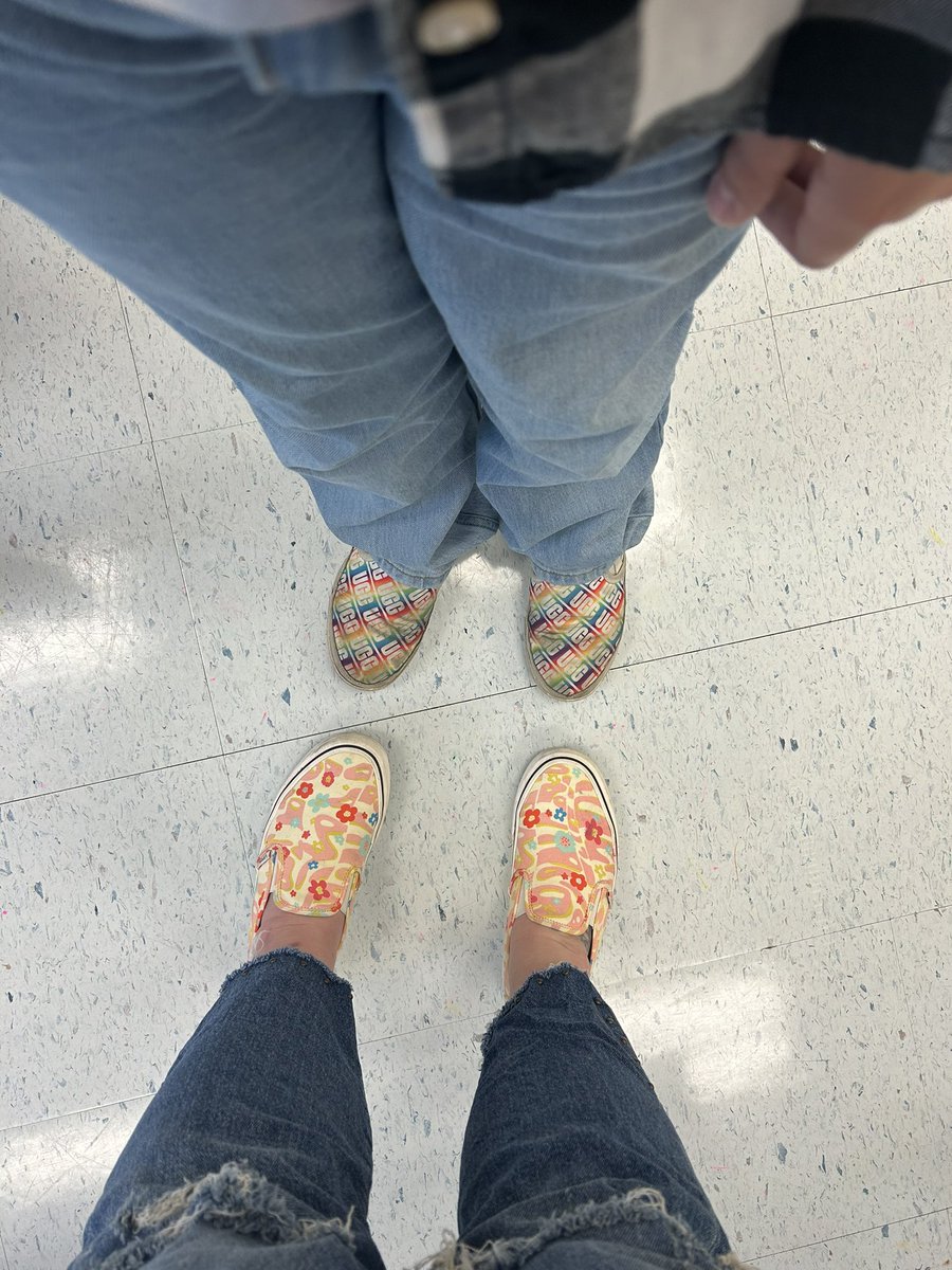 CPS Art Class tweet media