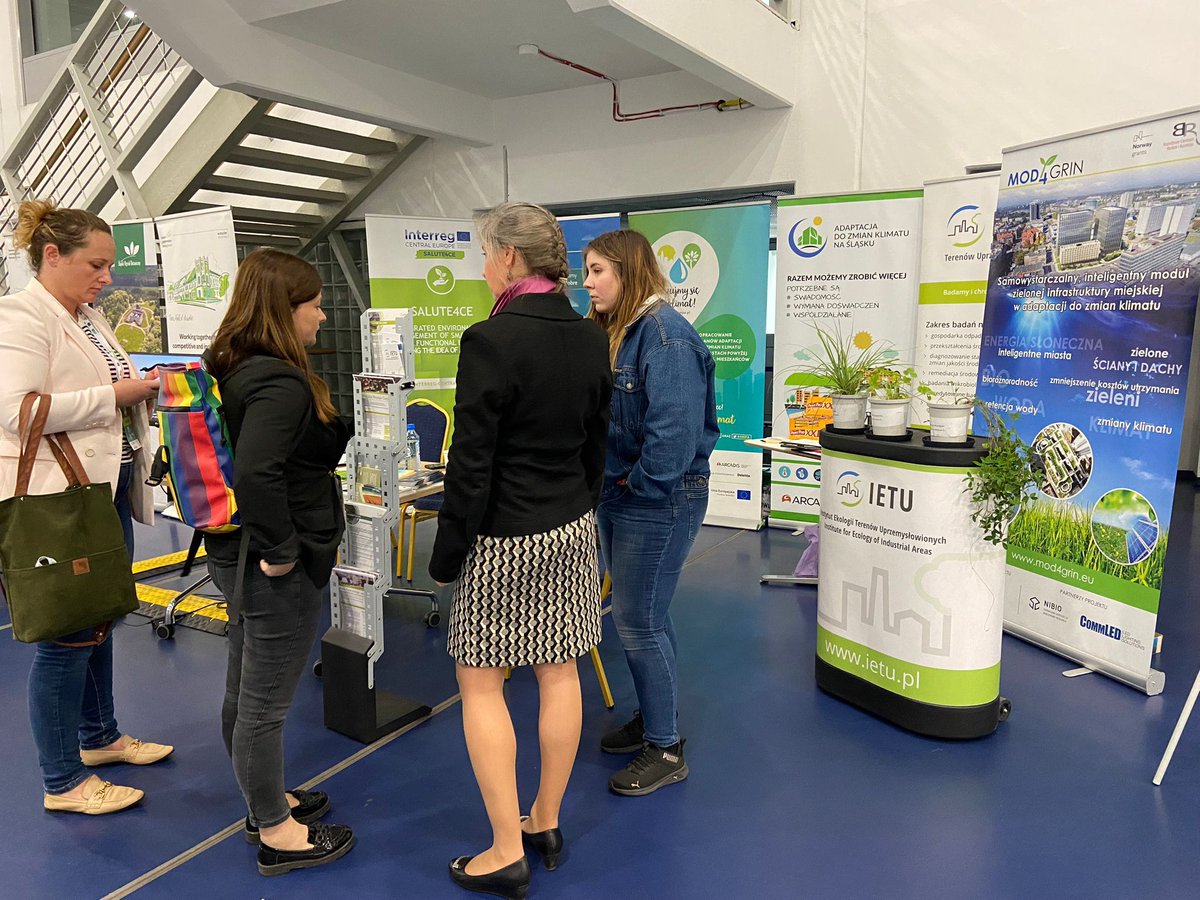 IETU_PL's tweet photo. Dziękujemy💚wszystkim uczestnikom II Śląskiego Konwentu Klimatycznego CLIMATE-CON2023 z którymi rozmawialiśmy na stoisku @IETU_PL #Sląskie #Adaptacja  #ZmianyKlimatu #BZI #Zieleńwmieście oraz na Debacie Śląskich Instytutów
Zainteresowanych zapraszamy do kontaktu z #IETU https://t.co/DmwQM9mrpe