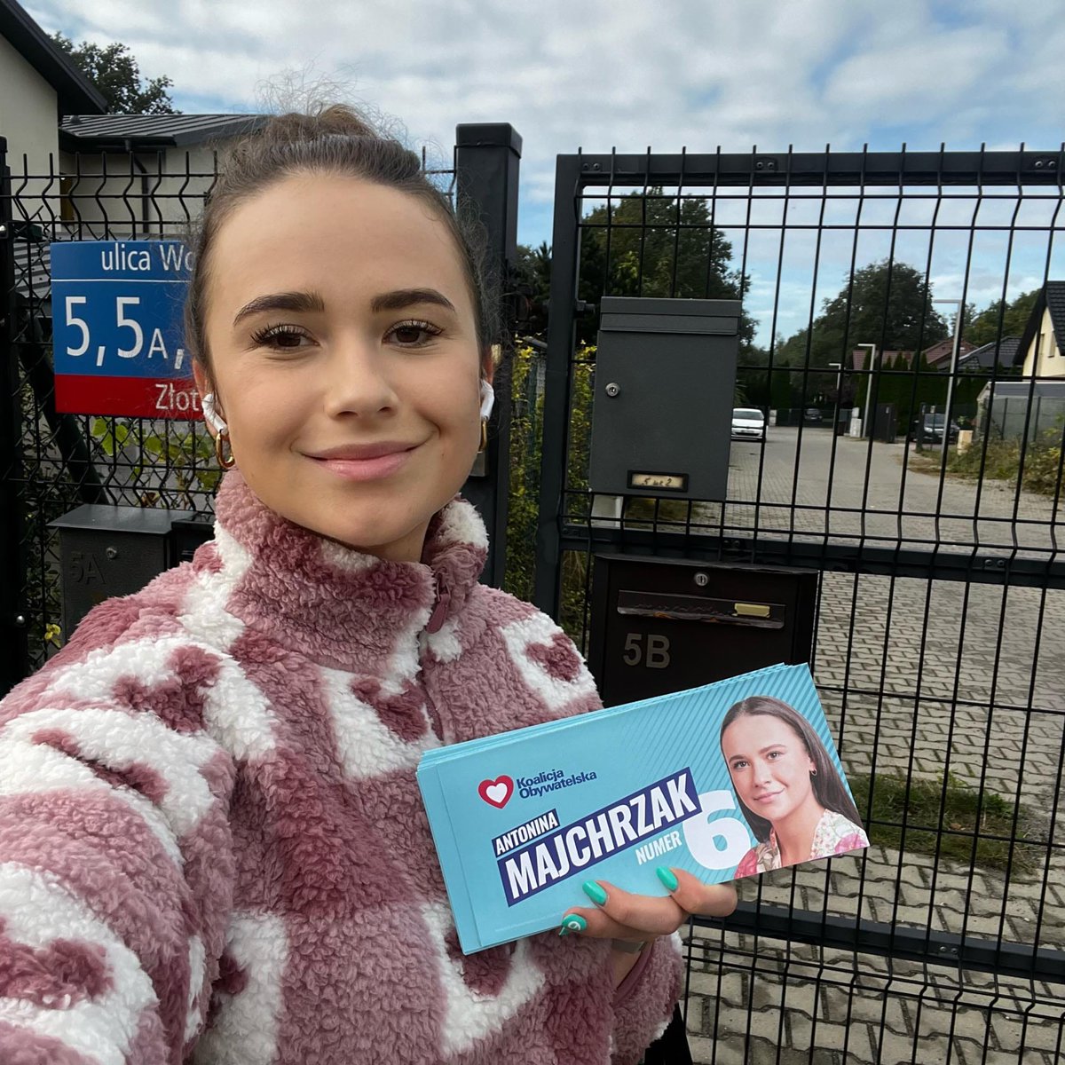 Pozdrowienia ze Złotna 👋 Cały czas działamy 💪 Przed wyborami koniecznie sprawdźcie swoje skrzynki pocztowe 😉6️⃣