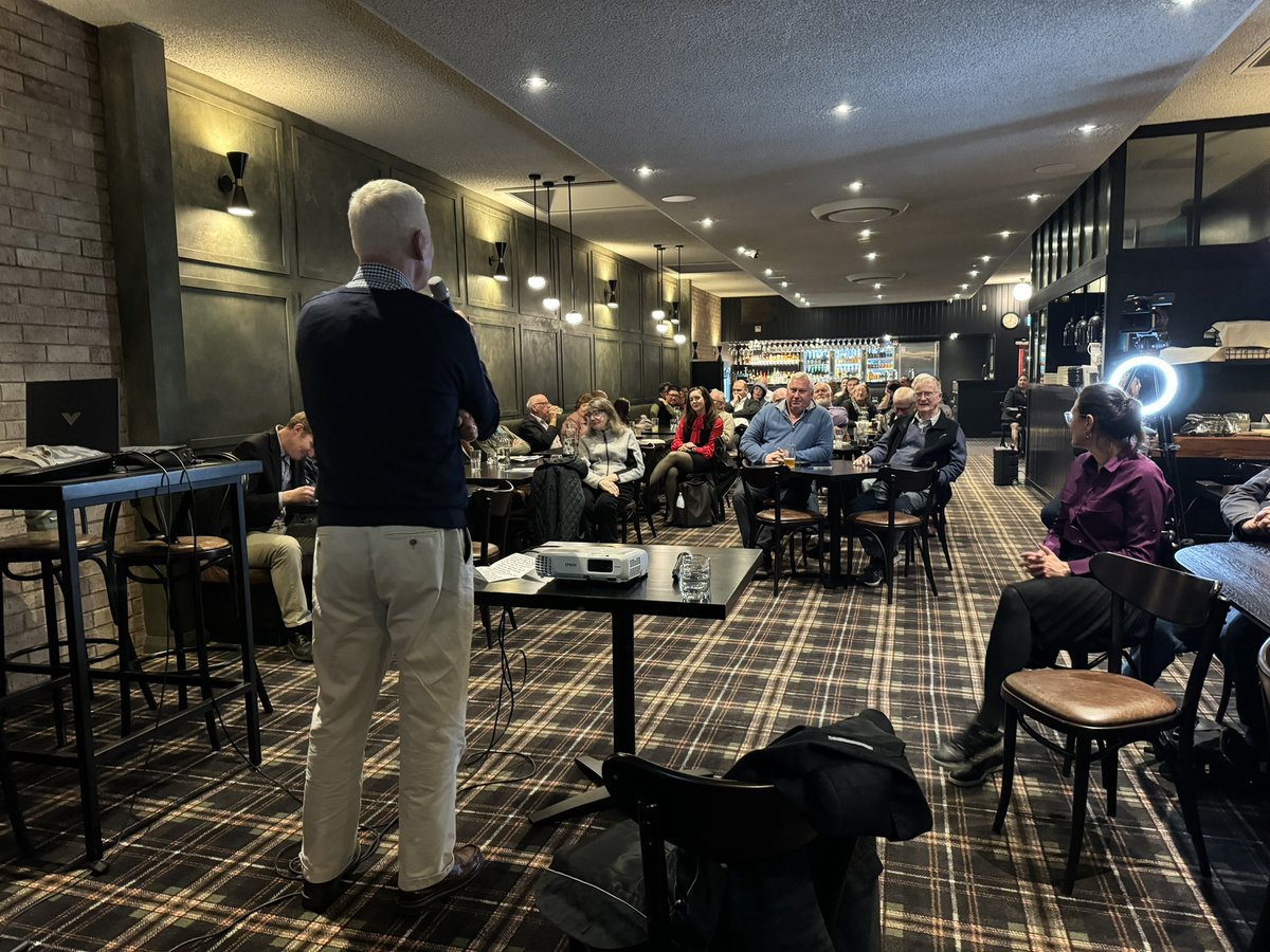 Vaxman80's tweet photo. Another great turnout for October’s #GodAndBeer event, with those on hand to listen to Professor John Haldane of Australian Catholic University discuss some of his ideas on how to fix Catholic education so that more students will continue to practise the Catholic Faith. https://t.co/zZVvtpJjPM