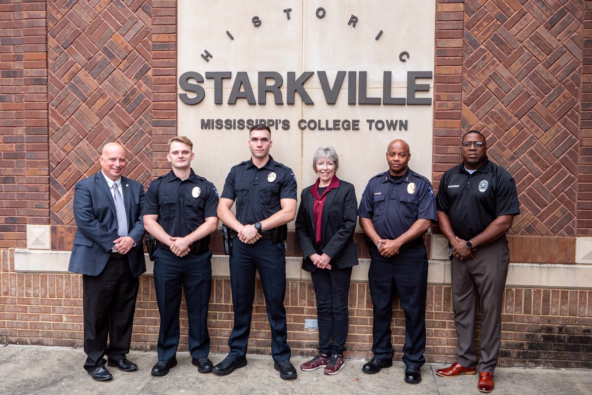 Starkville_PD's tweet photo. Chief Mark Ballard and the Starkville Police Department are proud to announce the promotions and additions to our team. Please join us in congratulating and welcoming these dedicated individuals to our department and community.

𝗣𝗿𝗼𝗺𝗼𝘁𝗶𝗼𝗻𝘀 𝘁𝗼 𝗟𝗶𝗲𝘂𝘁𝗲𝗻𝗮𝗻𝘁:
Lt. Tyler Davis
Lt. Josh Wilson

𝗣𝗿𝗼𝗺𝗼𝘁𝗶𝗼𝗻𝘀 𝘁𝗼 𝗦𝗲𝗿𝗴𝗲𝗮𝗻𝘁:
Sgt. Samantha Gillen
Sgt. Prinston Henderson
Sgt. Chris Jackson
Sgt. Moultrie Lacey
Sgt. Scott Lomax
Sgt. John Pearson

𝗡𝗲𝘄 𝗔𝗱𝗱𝗶𝘁𝗶𝗼𝗻𝘀:
Ofc. Christian Busby
Ofc. Johnny Cornett

They were all sworn in today by Mayor @lynn_spruill.