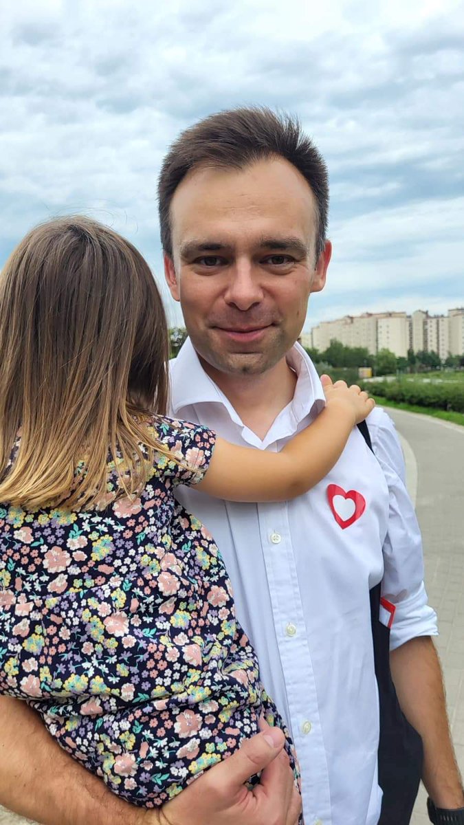 Domanski_Andrz's tweet photo. Można dużo mówić o tym, dlaczego i po co startujemy w wyborach. Dlaczego i po co chcemy zmieniać Polskę. A najlepsza odpowiedź jest najprostsza. Przede wszystkim dla niej, przede wszystkim dla nich - dla naszych dzieci. Niech żyją w jak najlepszej Polsce. Możemy im ją zbudować. Zacznijmy od niedzieli.

15 października proszę o Wasz głos!

#PolskaWNaszychSercach #POzwycięstwo #100konkretów #Domański2023 #człowiekodgospodarki @PORP_Warszawa