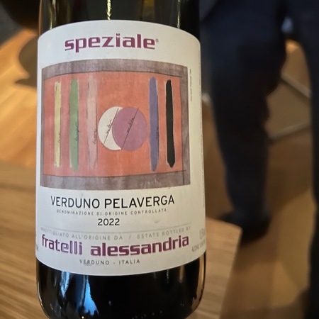 delectable's tweet image. Romo notes: "Piedmont nose, super light bodied but takes a serious turn from fruity to spice town."

#vinous #delectable #piedmont