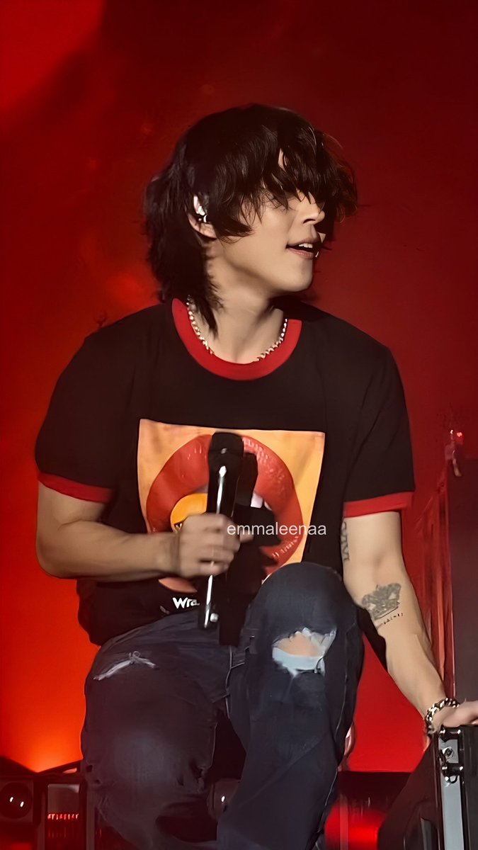 luxurified's tweet photo. the rose dawn to dusk vancouver 
~ can’t believe i took these 

#DAWNTODUSKVancouver #therosedual #TheRose #woosung #DAWNTODUSKTour https://t.co/ttQqFHpGEj