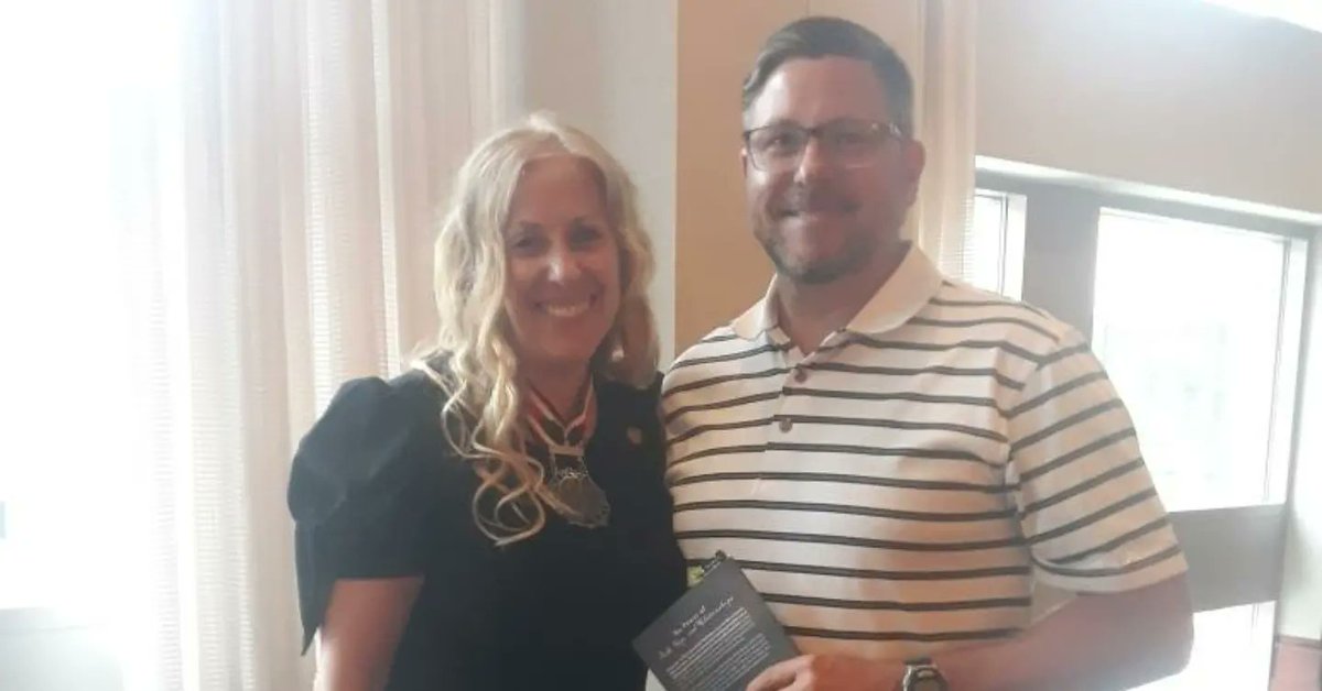 HudgensMolly's tweet image. Today @IN_SchoolSafety &amp;amp; the  Indiana School Safety Specialist Academy welcomed us to Indianapolis as part of their Advanced Academy. I loved meeting @EducateIN professionals dedicated to ❤ing &amp;amp; protecting IN kids. #gobesomekidshero @dbc_inc @SafeSchoolsOrg #Psalm91 #mohstrong
