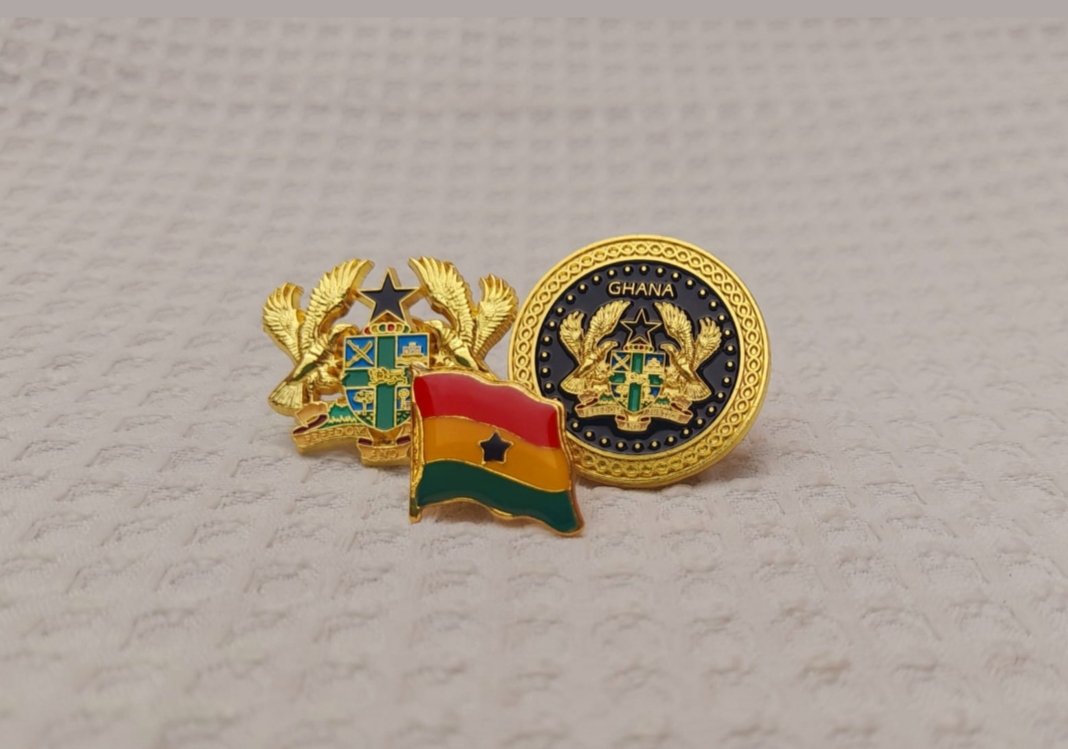 StyleMaker6's tweet image. #NoBraDay