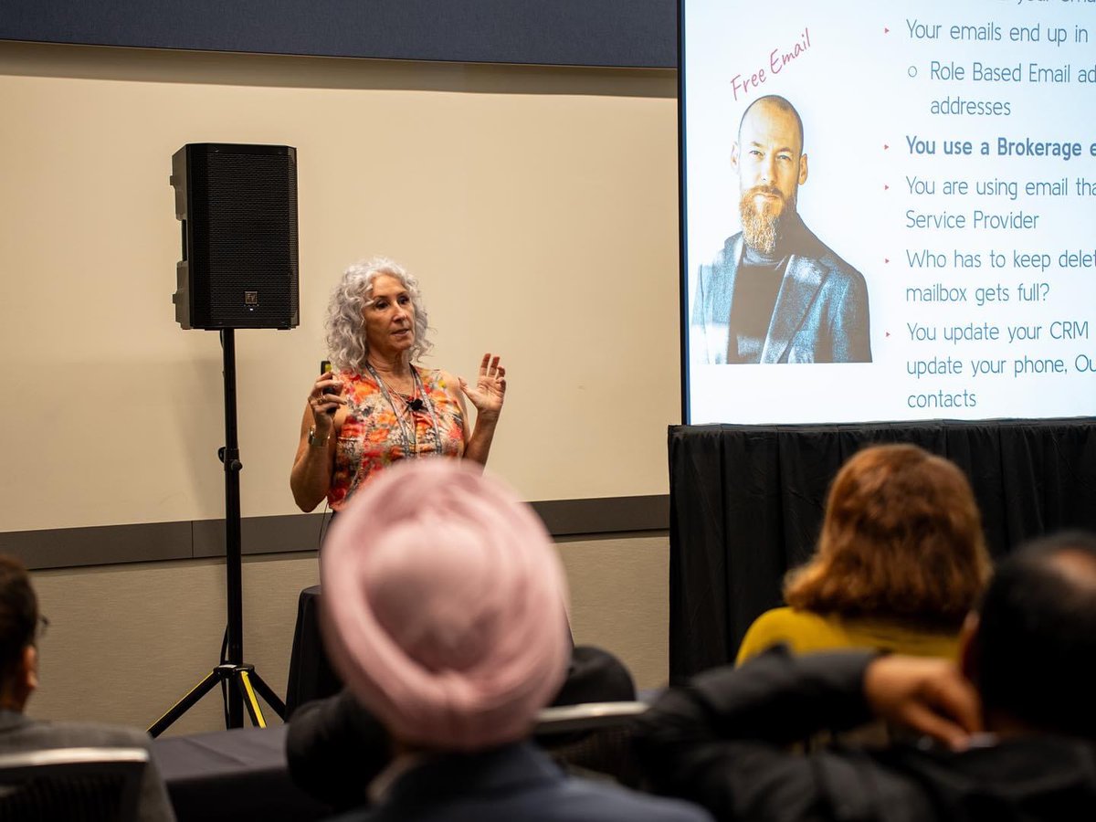 DarciLaRocque's tweet photo. Honored to have been a part of the Pacific West Conference 2023! 🙌🎉

Hope you've learned valuable ideas for improving the systems of your real estate business.

Let's turn these ideas into real changes to make your business better. 🏡💼 https://t.co/bZ82y9yZau