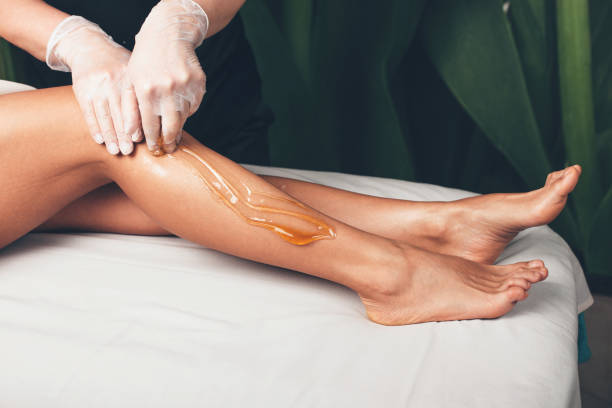 Another benefit of elastic waxing is that it can remove even the shortest and finest hairs, leaving your skin smooth and hair-free for longer periods of time. Plus, the wax is easy to clean up and doesn't leave any sticky residue. #SmoothSkin #LongLastingResults #EasyCleanup