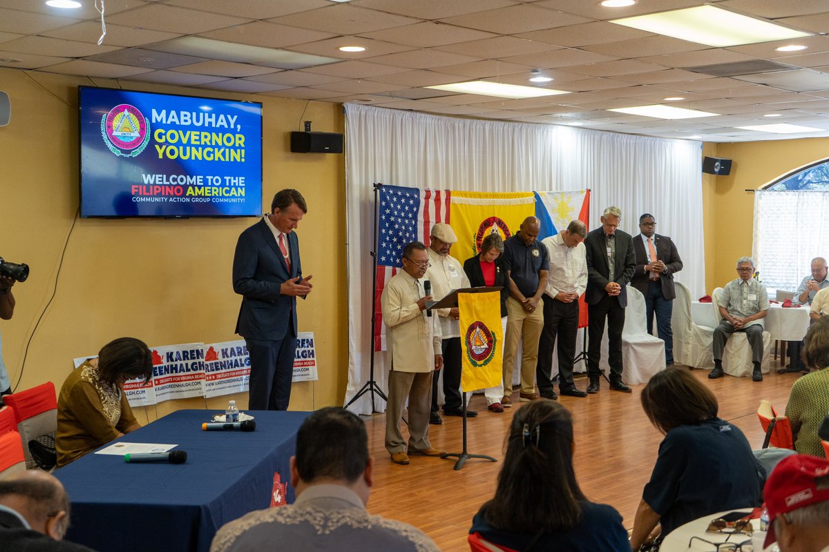 GlennYoungkin's tweet photo. Salamat po - thank you - to the Filipino American Community Action Group in Virginia Beach for welcoming me today to celebrate Filipino American Heritage Month!

What a great celebration of the Filipino American community that makes the spirit of Virginia strong. https://t.co/g7jVO7OI0T