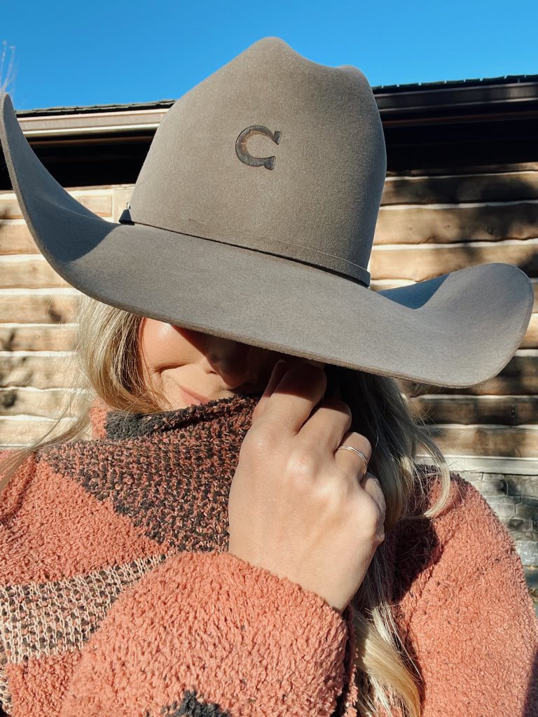 StephanieQuayle's tweet photo. My heart is so happy when I find a piece of clothing I love to wear over & over again. @bassproshops made that easy this year with their #NaturalReflections line and I canโt wait to wear this one all fall & beyond๐ You can shop the entire line here!
https://t.co/YHF0RcRPsx
#basspro #ad #fallstyle #fallfashion