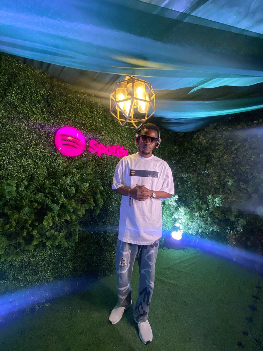 Joshua__Ubeku's tweet photo. We are shutting it down tonight at @spotifyafricaโs Afrobeats celebration. ๐ญโค๏ธโค๏ธ๐ฅ๐ฅ
#SpotifyAfrobeats #journeyofabillionstreams #SpotifyAfrica #SpotifyPartners https://t.co/ACV72d2HZB