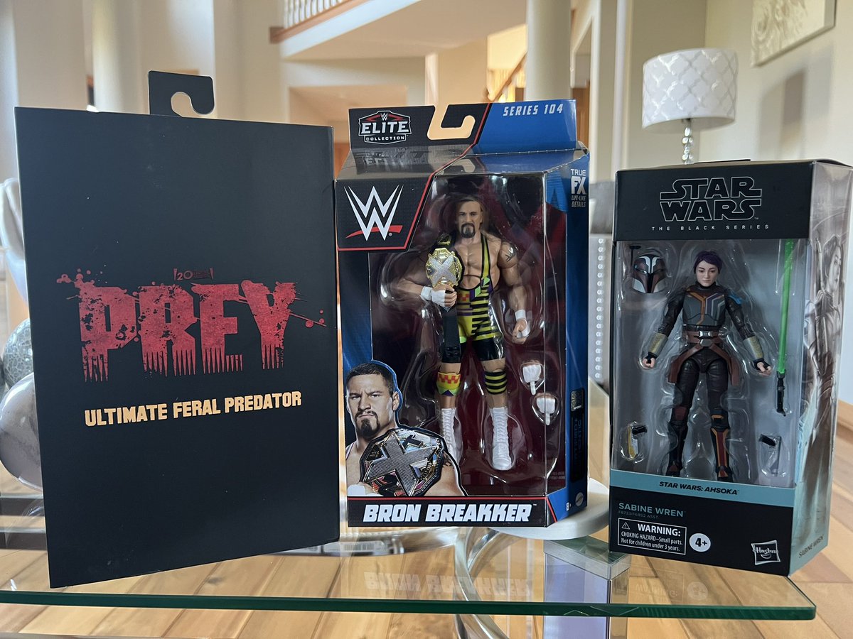 nachofigreviews's tweet image. Always a great day when I get my order from @helladopetoys