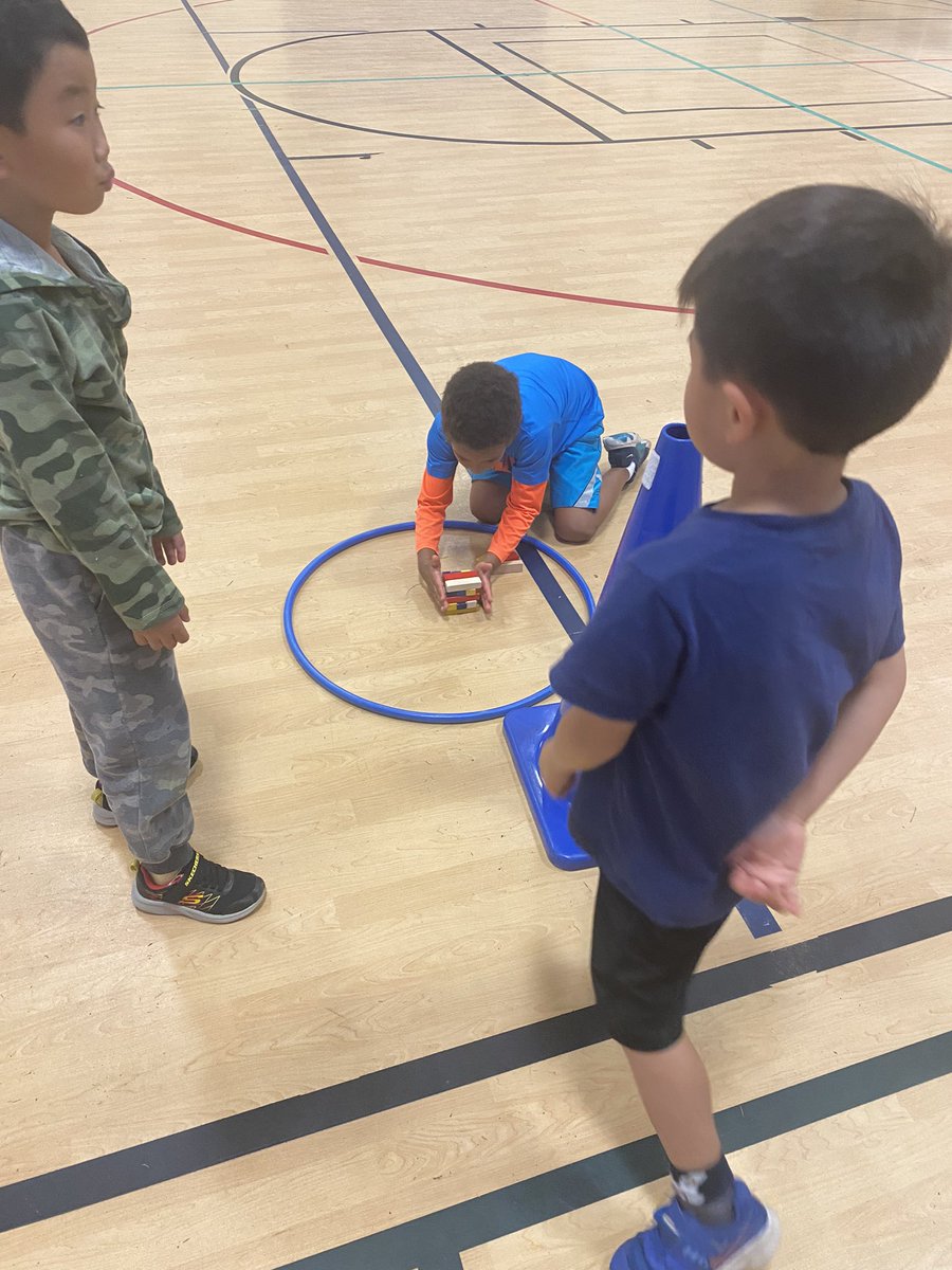 Mrs. Thompson tweet media