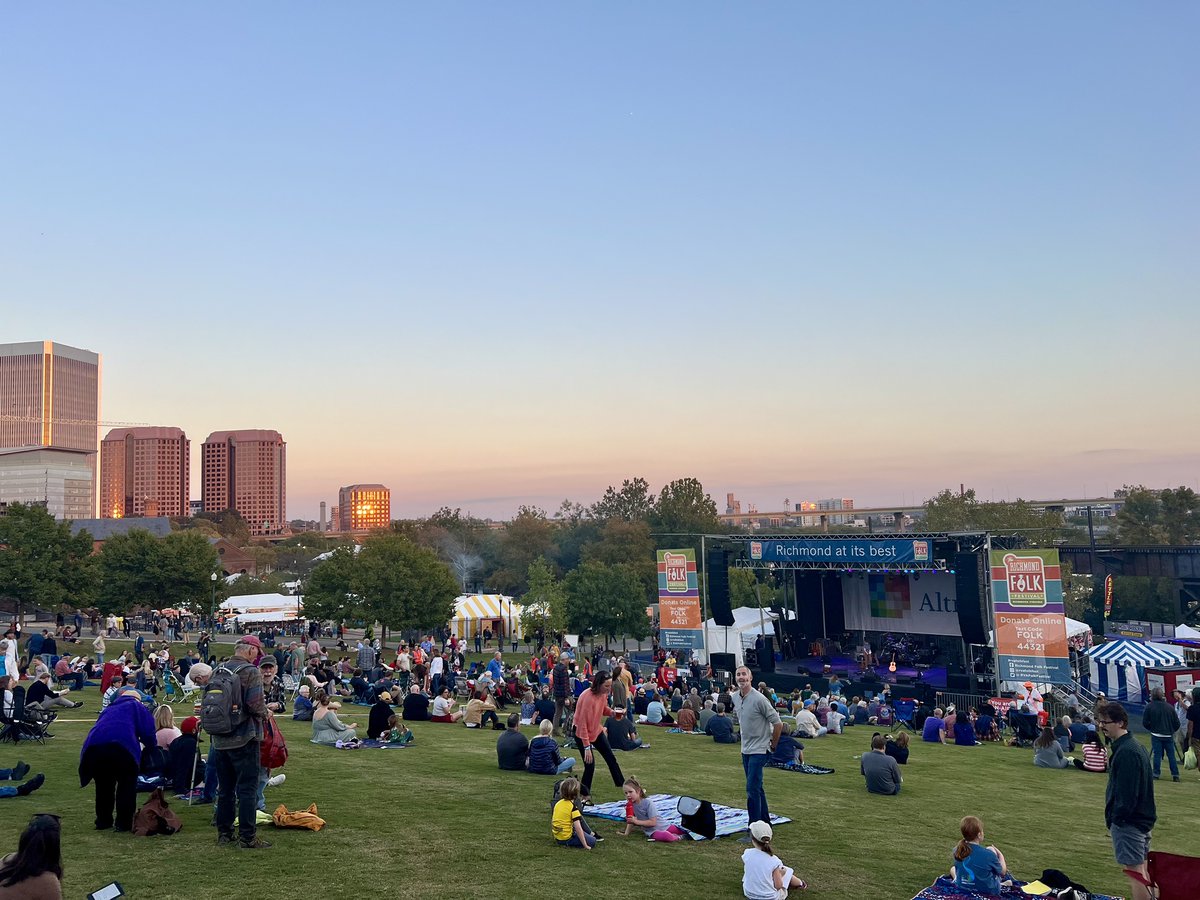 It feels good to be back, Richmond! 🤩 Join us on the riverfront for a gorgeous night of music - we just kicked things off with Genticorum (Québécois) on the Altria stage!