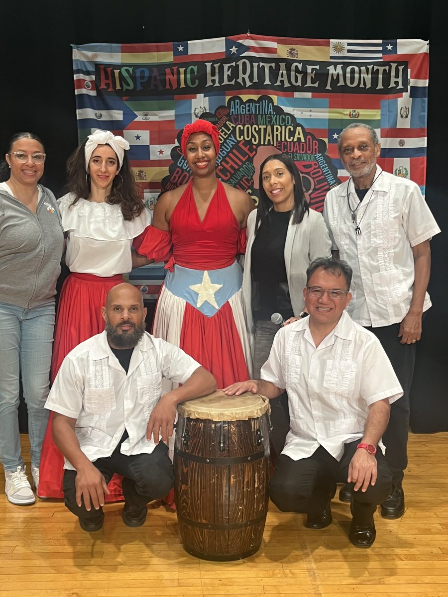 PSMS161s Weekly Reacp - Lead Teachers take the LEAD and prepare for Weekly Data Meetings,  students reading self selected books, and ending our week with celebrating Hispanic Heritage Month in style.  @NYCReads @DeCostaDawn @SeanLDavenport @District5NYC