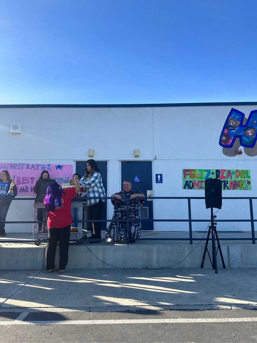 Edward Hyatt World Language Academy tweet media