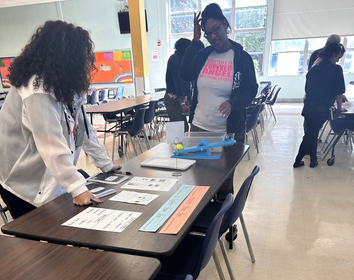 Shout out to all the K-2 teachers who attended our 🧬Science Instructional Planning🔬 session! The engaging in unpacking standards, hands on experiences, and science best practices are going to lead to 💫 amazing 💫 student outcomes! @HISD_CPD #HISDCurriculumPD @DonelleWilliams