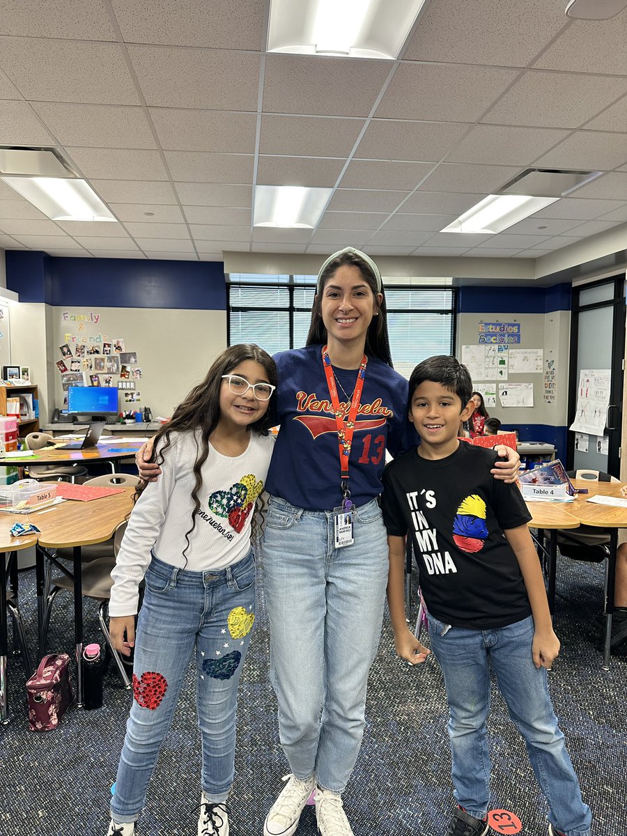 ARamirezHH's tweet photo. #HispanicHeritageMonth  @KISDMcElwain https://t.co/6WIypZhzt4