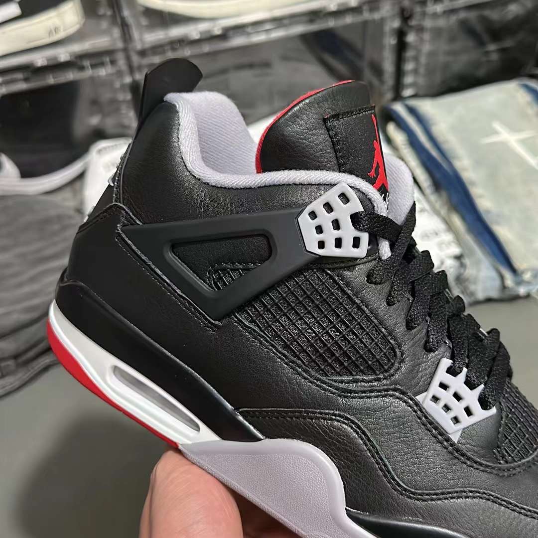 Air Jordan 4 "Bred Reimagined" 2024 Releasing in February
sneakerfiles.com/air-jordan-4-b…