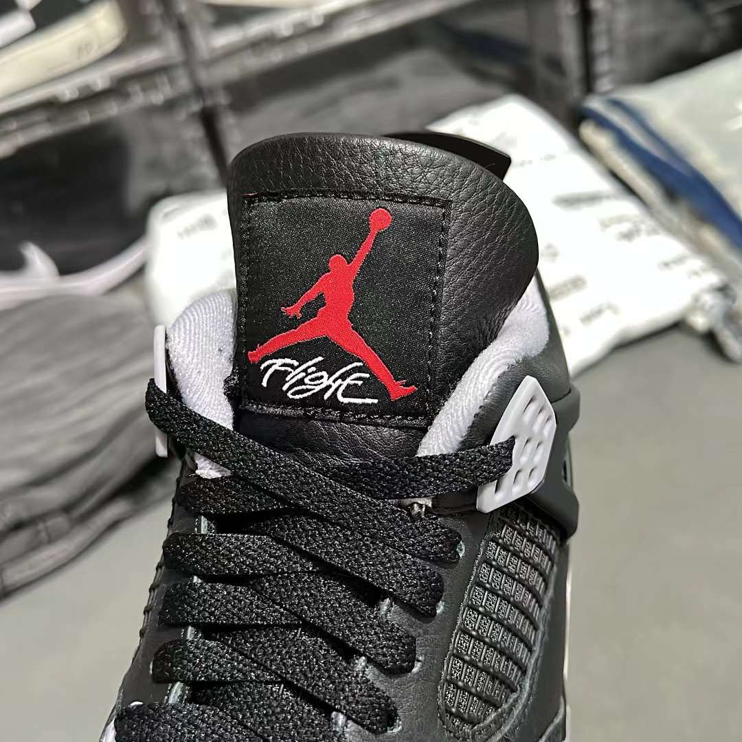 sneakerfiles tweet picture