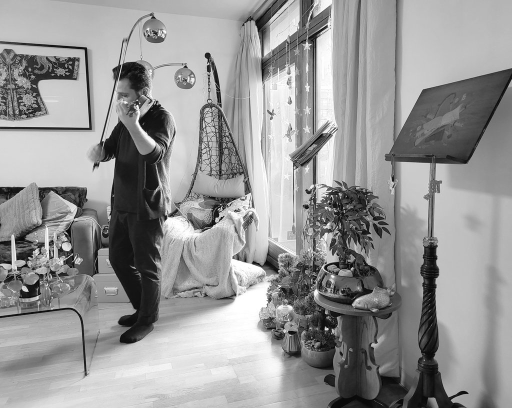 maxinekwokvln's tweet photo. Not really fair when your friend plays violin like that and cooks like this... @londonsymphony #AndrejPower https://t.co/5KW0Q2PhT7