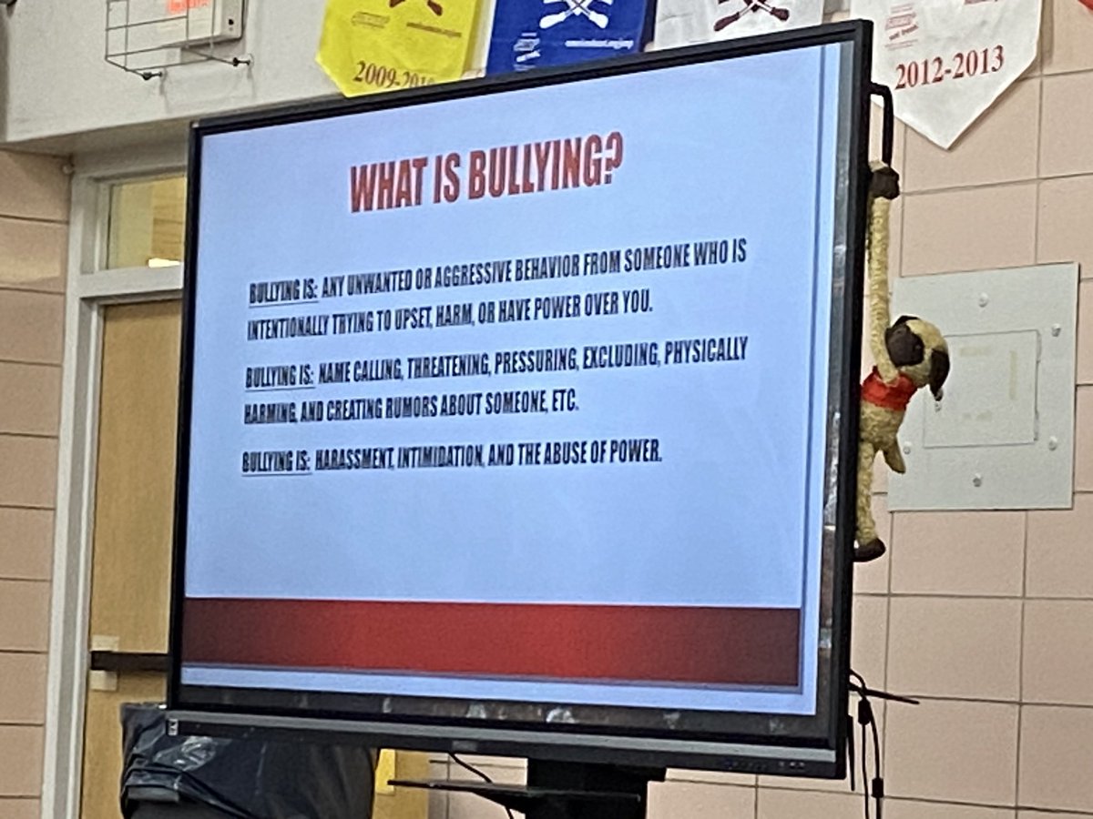 FigliolinoJamie's tweet photo. Thank you Officer Mike from #WoodbridgeNJPD for coming to @School20Cougars to teach us about #bullyingprevention and #bullyingawareness today! #colorclaremontwithkindness #mafigskids #leadwithlove #kindergartenrocks @joanne_shafer https://t.co/6vwtUAXN9f
