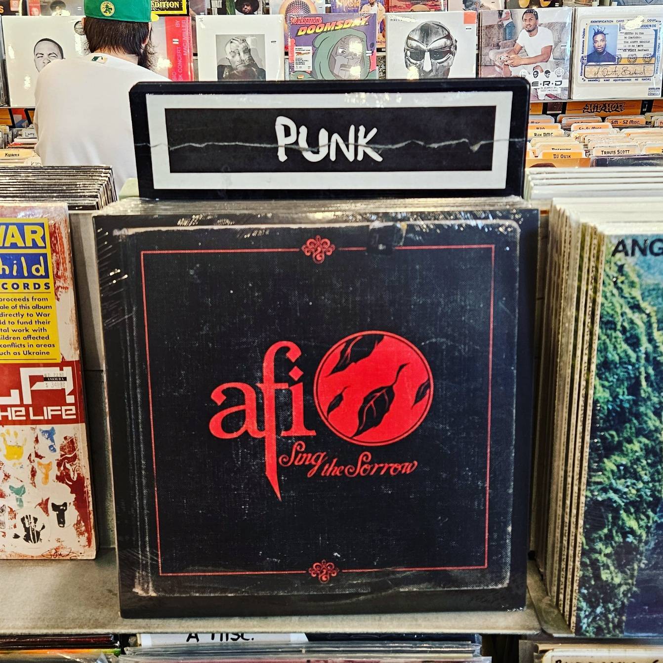 Amoeba Music على X: 