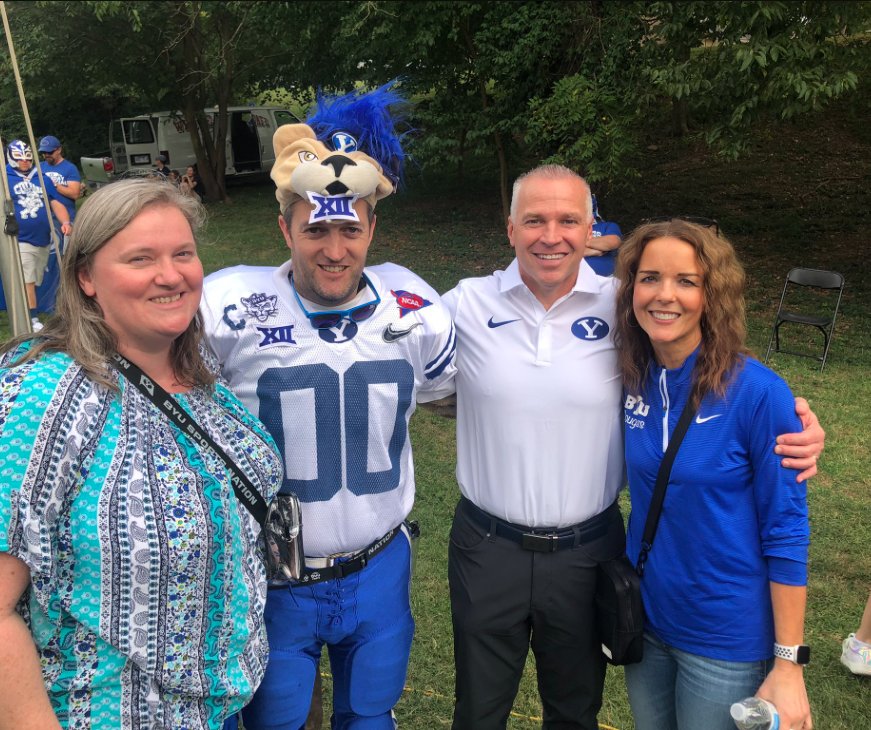 byustore's tweet photo. We love to see BYU fans repping double today on #ReptheYFriday!

#SolarEclipse #Sunandmoon #BYU #BYUStore #BYUfan #FanFriday https://t.co/uQIlKqPn6X