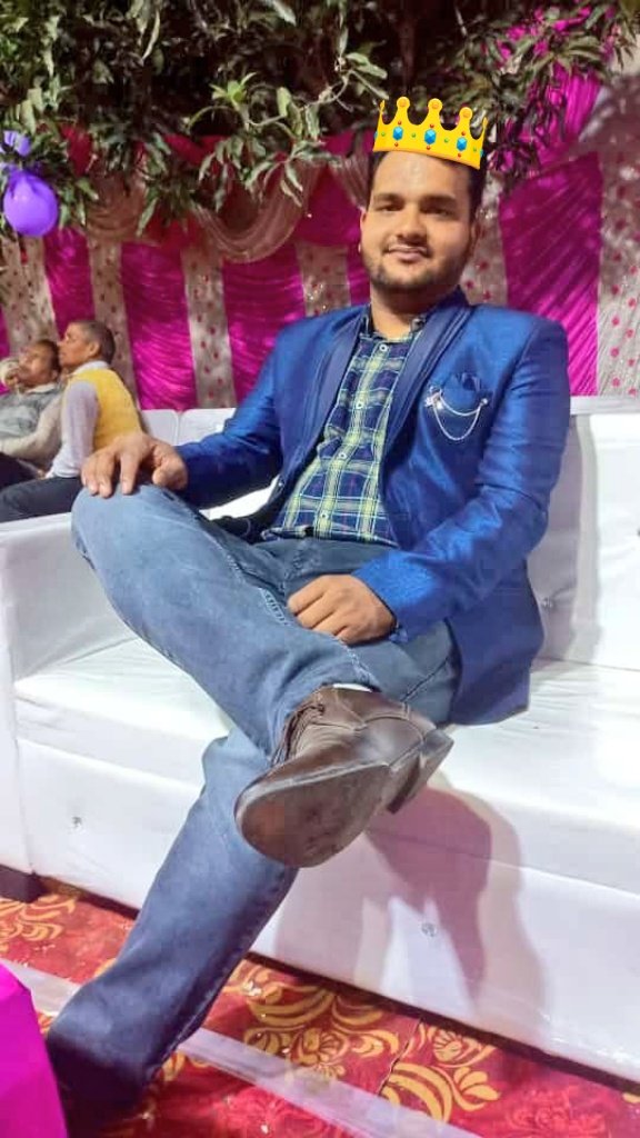 Utkarsh2121Rai's tweet photo. फूलो सा महके जीवन आपका
             हर खुशियां चूमे कदम आपका
बस यूँ ही बना रहे साथ हमारा।
                !! हैप्पी बर्थडे भैया !! https://t.co/0ZAsqd2CLk
