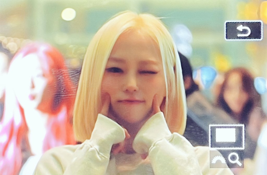 여우더쿠 tweet media