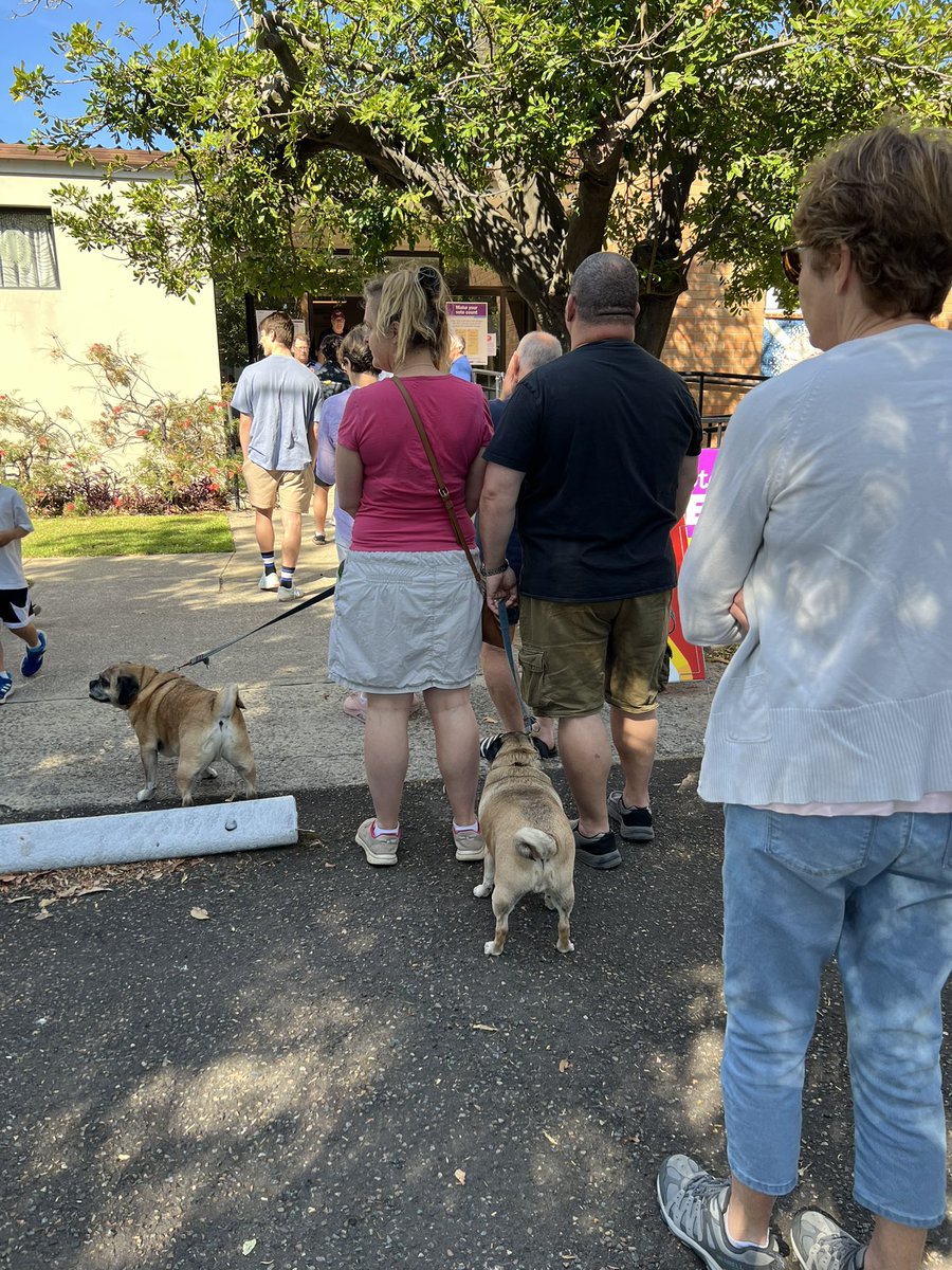 The line moved quickly to vote in the voice to parliament referendum. All done in 15 minutes.