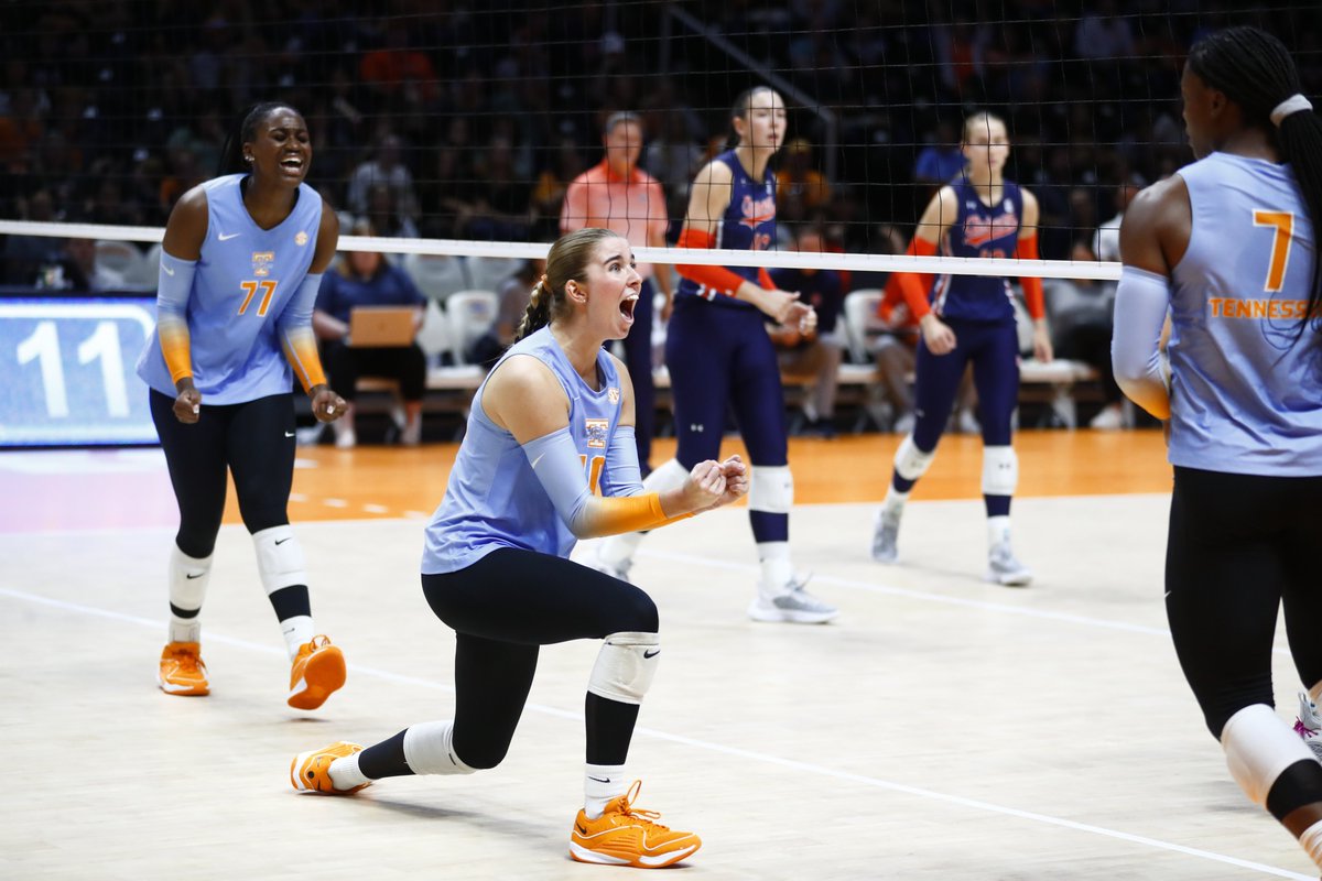 Vol_VBall's tweet photo. THIS ENERGY >>> https://t.co/4GbnevgWNn