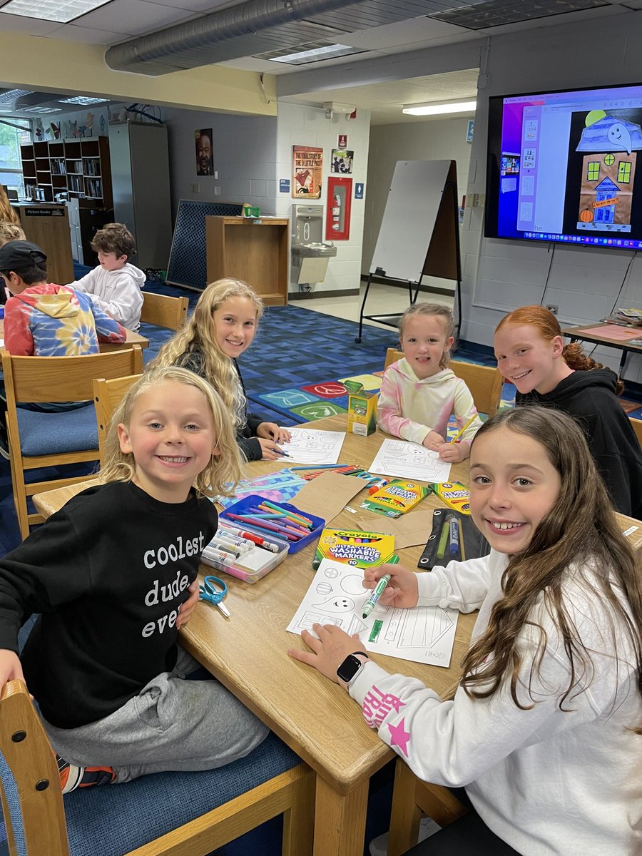 MissZwirn's tweet photo. These kids LOVED working with their fifth grade buddies! Thanks @missrumoro for a fun afternoon! #112Leads https://t.co/X4c5eKkvtc